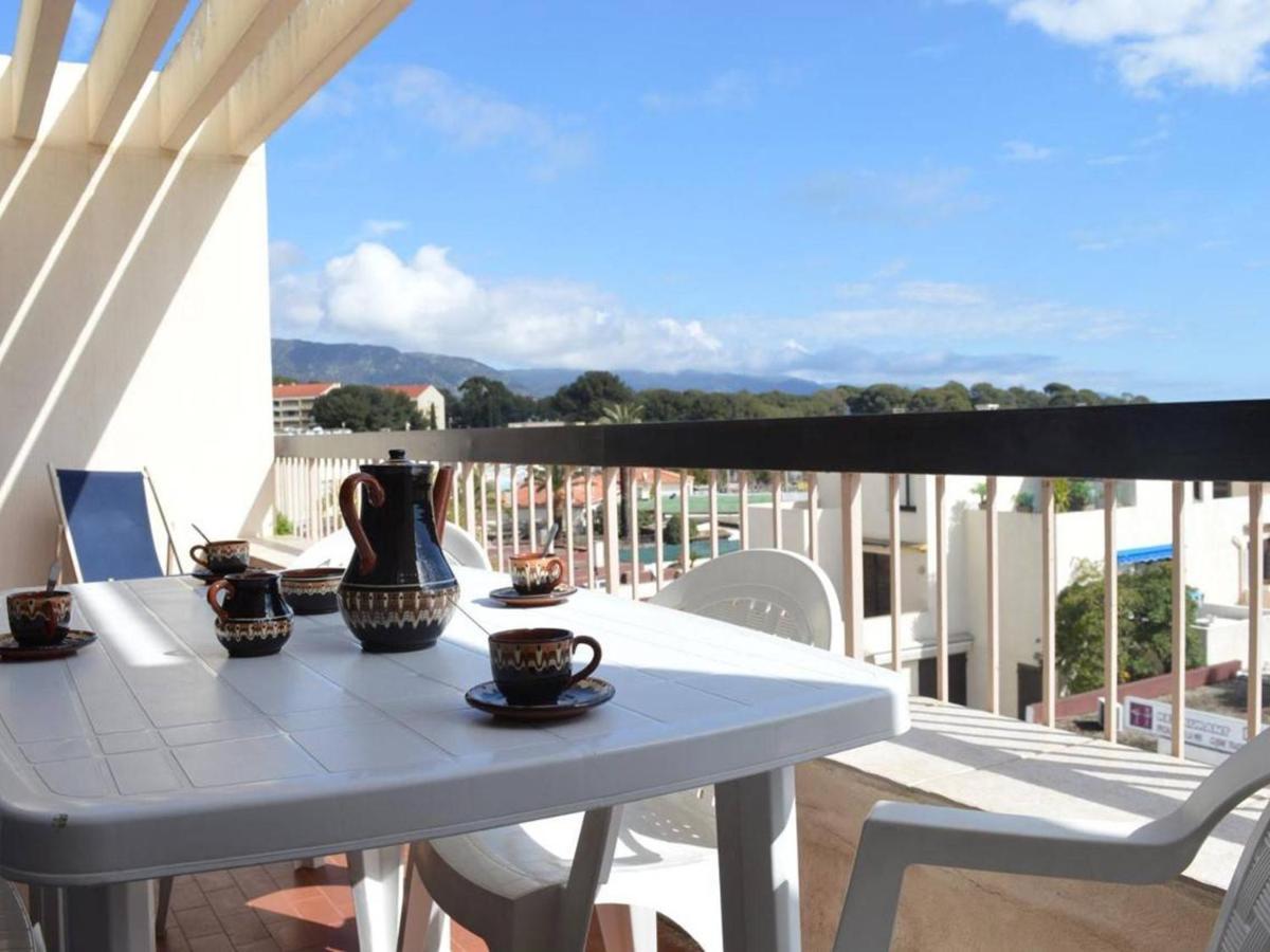 Bel Appt 2p Pour 4 A Bormes-les-mimosas, En Face De La - Fr-1-251-229